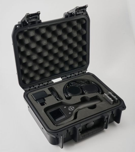 DT-824S - Compact Non Linear Junction Detector